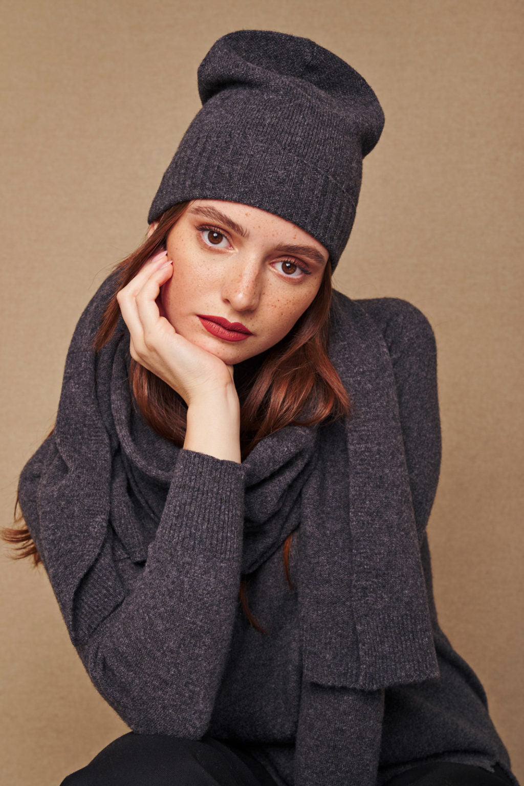 Eticlò - ビーニー エリザベス グレー アントラサイト