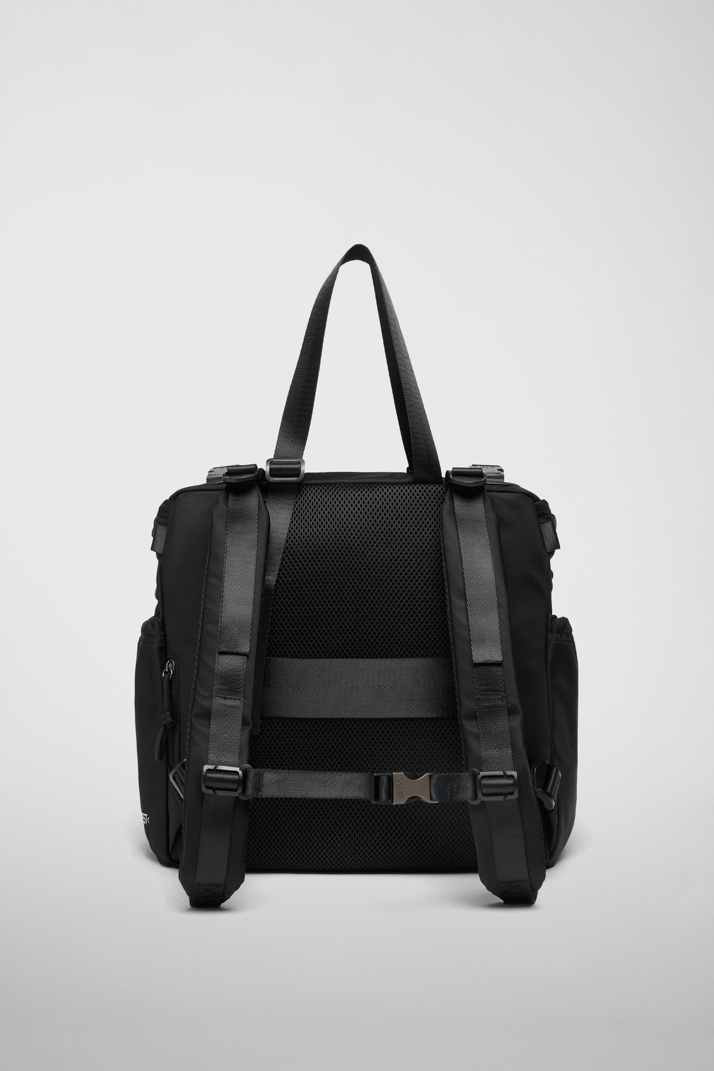 Done - Backpack East+West 18L Black