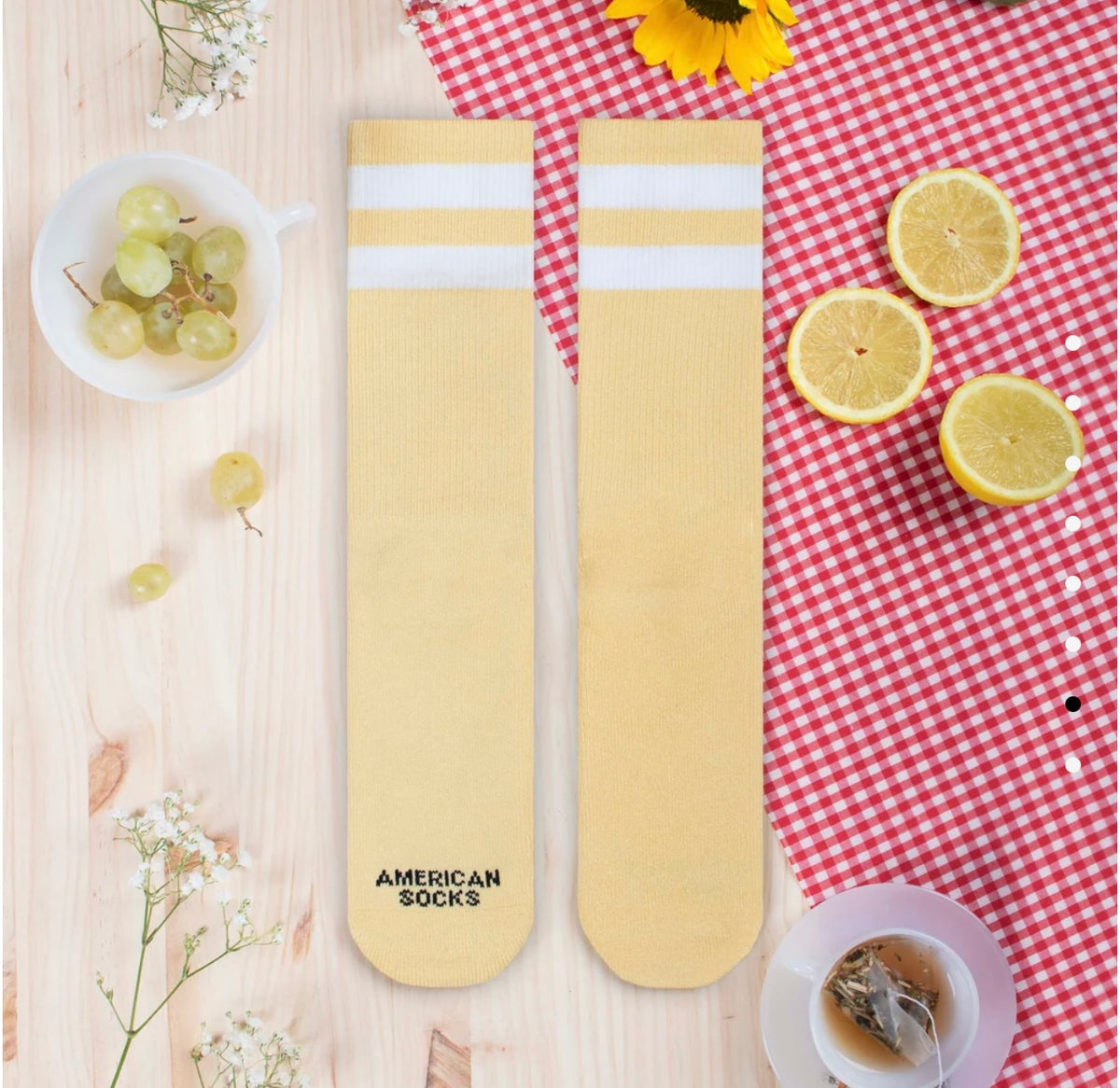 American Socks - Socks Buttercup Mid High