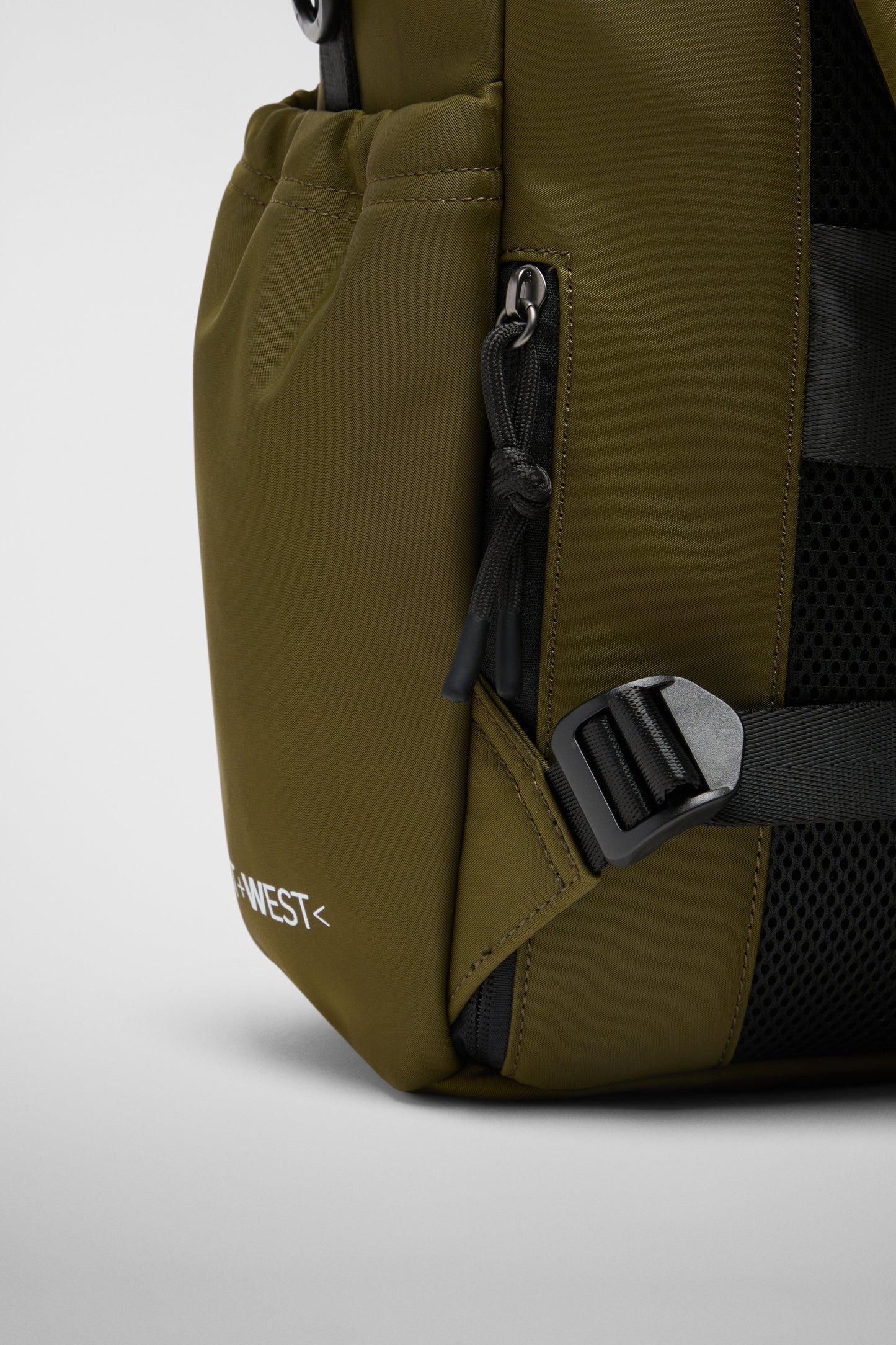 Done - Backpack East+West 18L Green