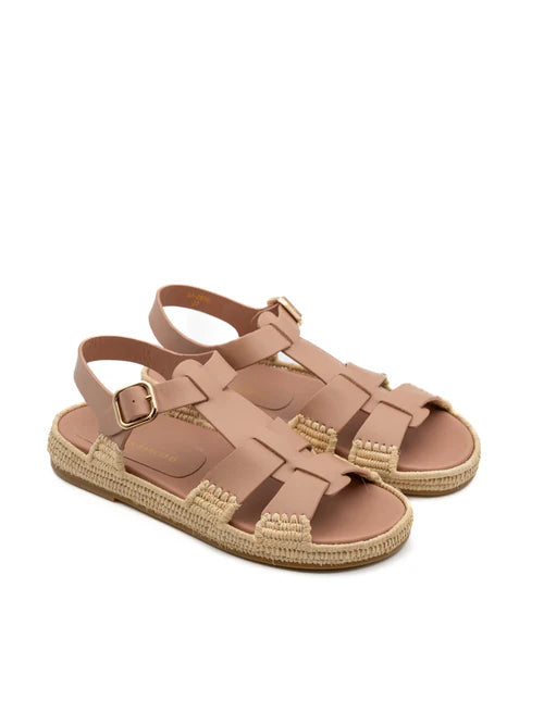 Paloma Barcelo’ - Sandals Yuka Calidis Makeup