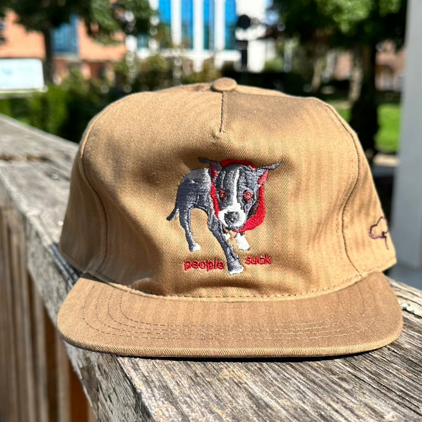 Ampal Creative - Strapback People Suck Coyote